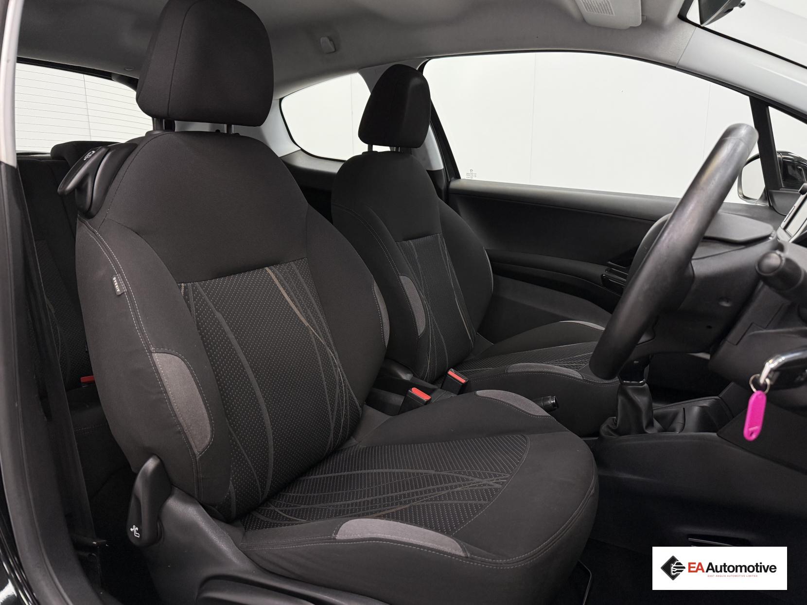 Peugeot 208 1.4 VTi Active Hatchback 3dr Petrol Manual Euro 5 (95 ps)