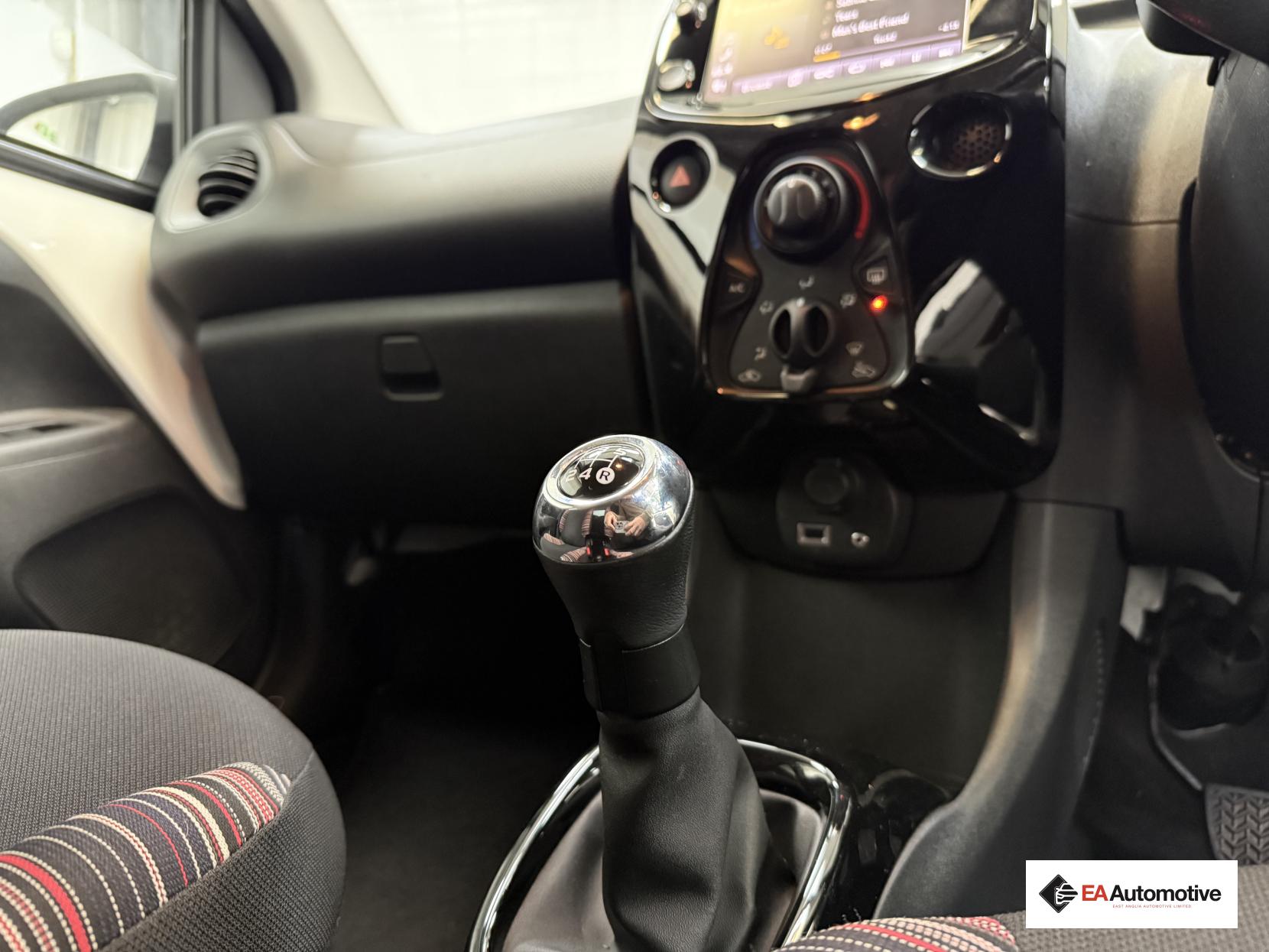 Citroen C1 1.0 VTi Flair Hatchback 5dr Petrol Manual Euro 6 (s/s) (72 ps)