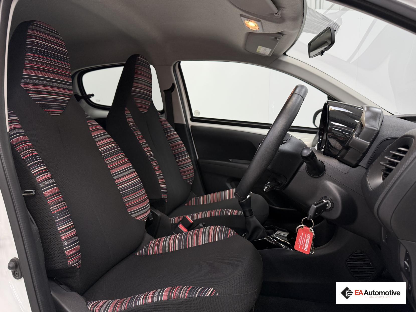 Citroen C1 1.0 VTi Flair Hatchback 5dr Petrol Manual Euro 6 (s/s) (72 ps)