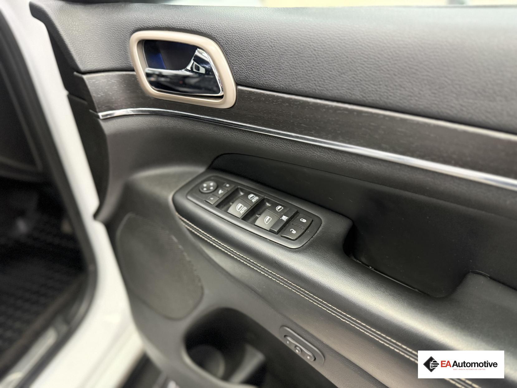 Jeep Grand Cherokee 3.0 V6 CRD Limited Plus SUV 5dr Diesel Auto 4WD Euro 6 (247 bhp)