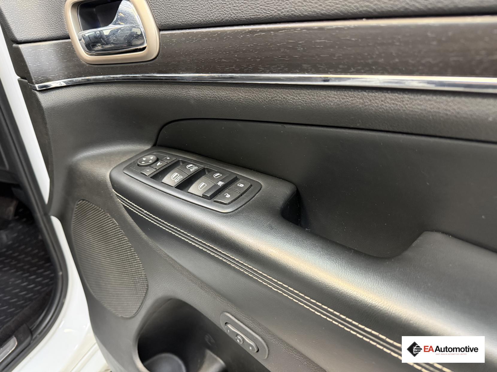 Jeep Grand Cherokee 3.0 V6 CRD Limited Plus SUV 5dr Diesel Auto 4WD Euro 6 (247 bhp)