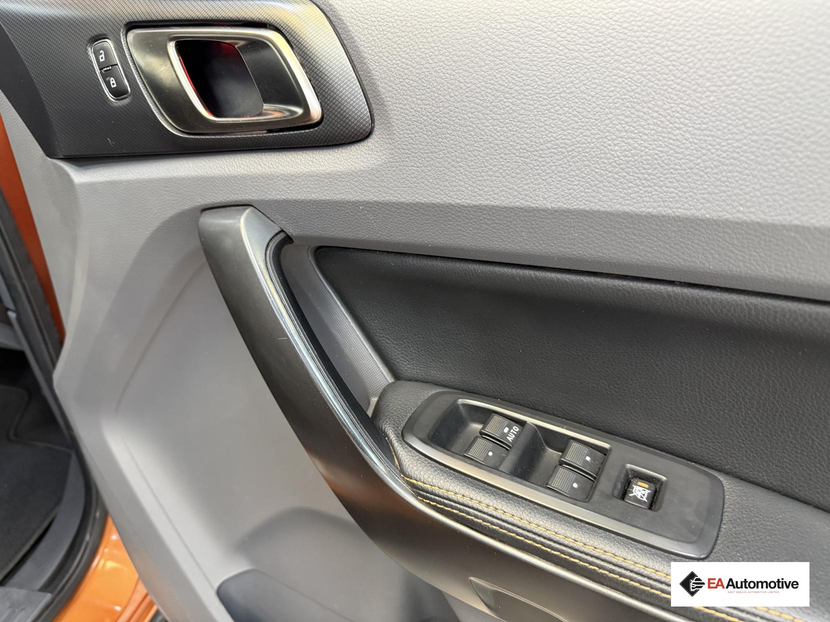 Ford Ranger 3.2 TDCi Wildtrak Pickup Double Cab 4dr Diesel Auto 4WD Euro 5 (200 ps)