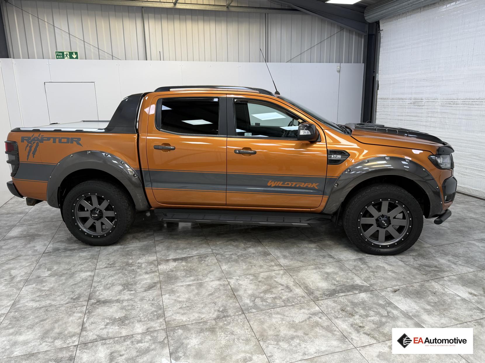 Ford Ranger 3.2 TDCi Wildtrak Pickup Double Cab 4dr Diesel Auto 4WD Euro 5 (200 ps)