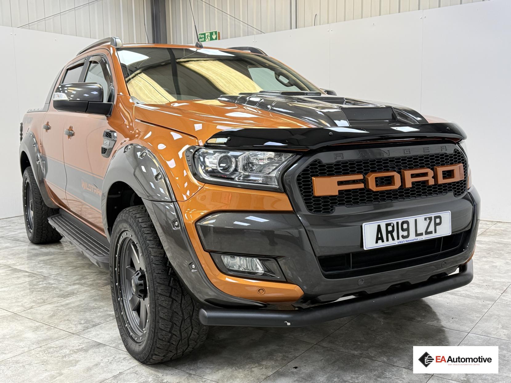 Ford Ranger 3.2 TDCi Wildtrak Pickup Double Cab 4dr Diesel Auto 4WD Euro 5 (200 ps)