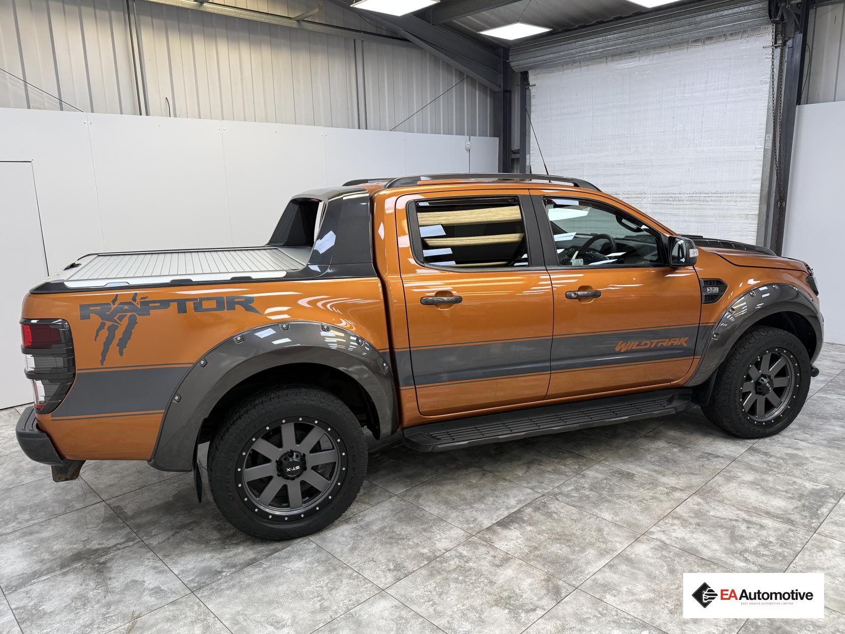 Ford Ranger 3.2 TDCi Wildtrak Pickup Double Cab 4dr Diesel Auto 4WD Euro 5 (200 ps)