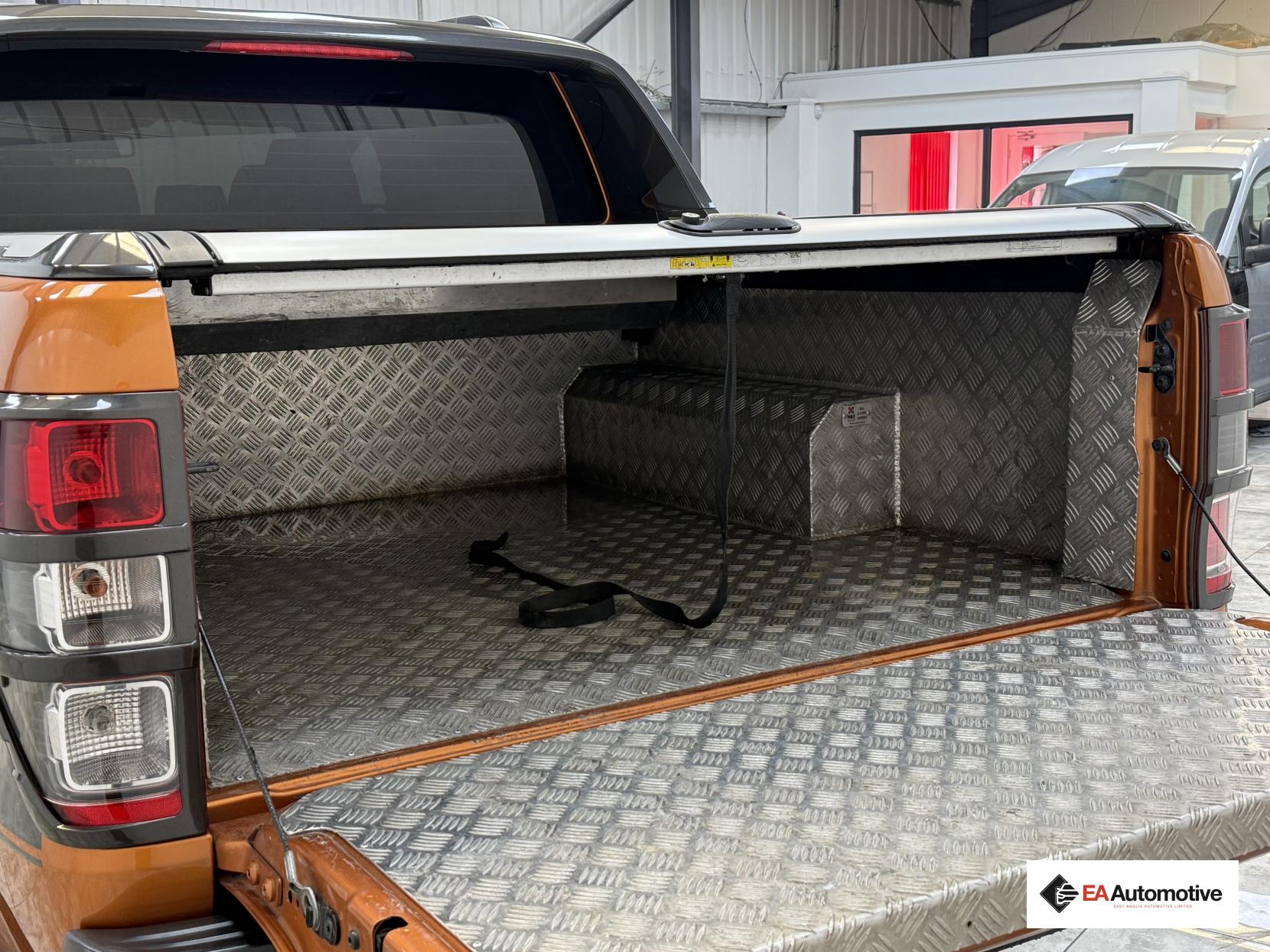 Ford Ranger 3.2 TDCi Wildtrak Pickup Double Cab 4dr Diesel Auto 4WD Euro 5 (200 ps)