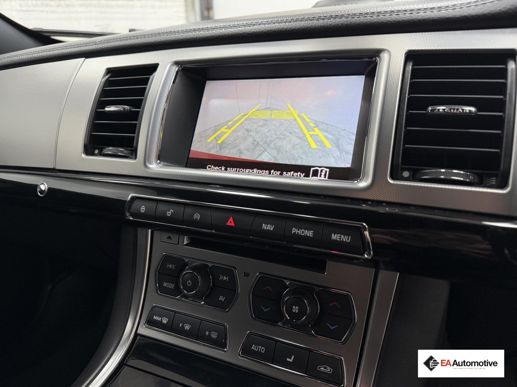 Jaguar XF 2.2d R-Sport Black Saloon 4dr Diesel Auto Euro 5 (s/s) (200 ps)