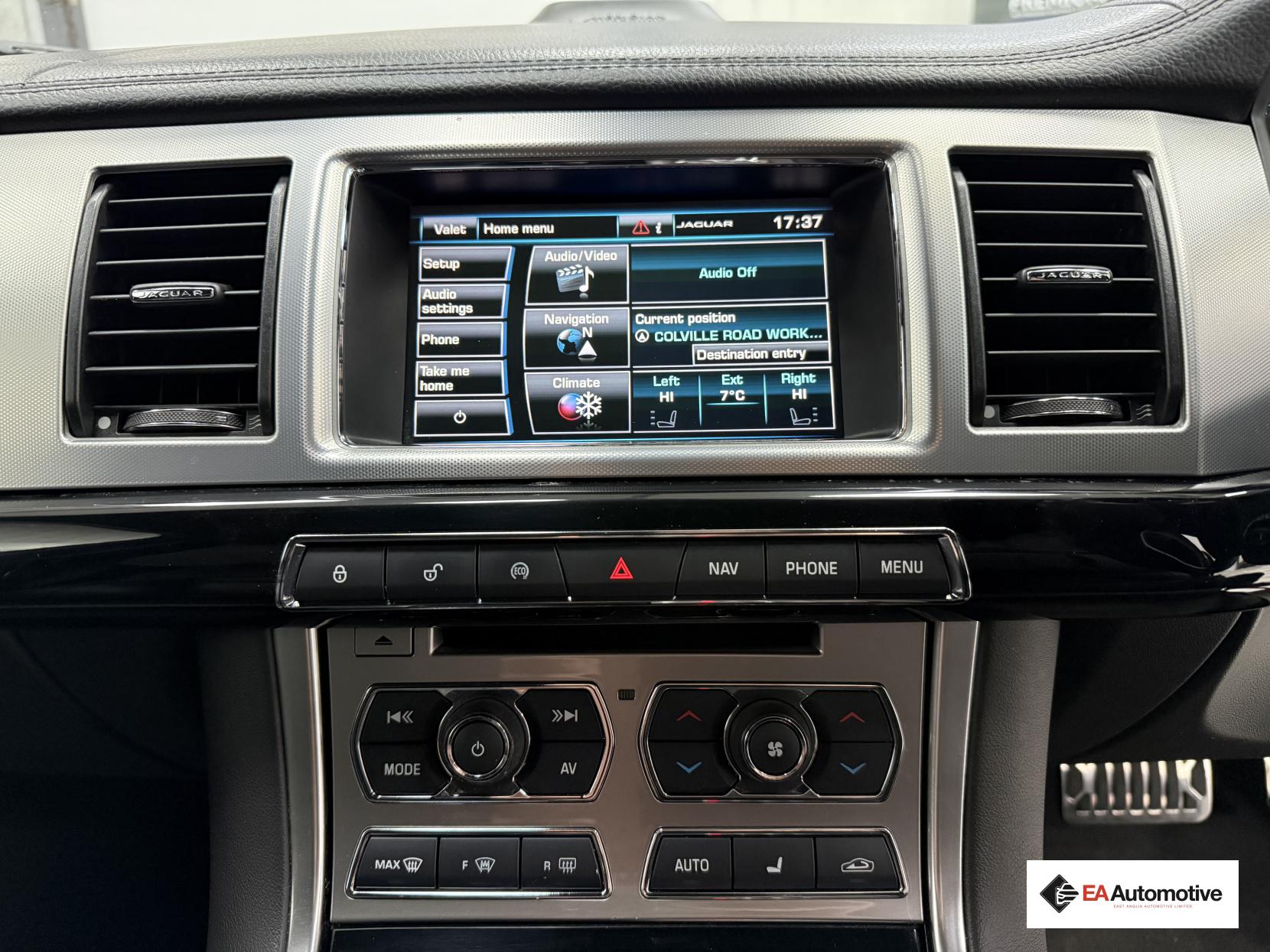 Jaguar XF 2.2d R-Sport Black Saloon 4dr Diesel Auto Euro 5 (s/s) (200 ps)