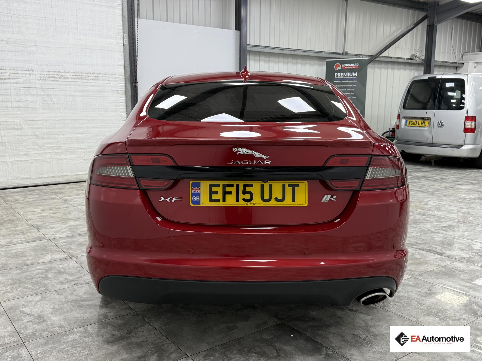 Jaguar XF 2.2d R-Sport Black Saloon 4dr Diesel Auto Euro 5 (s/s) (200 ps)