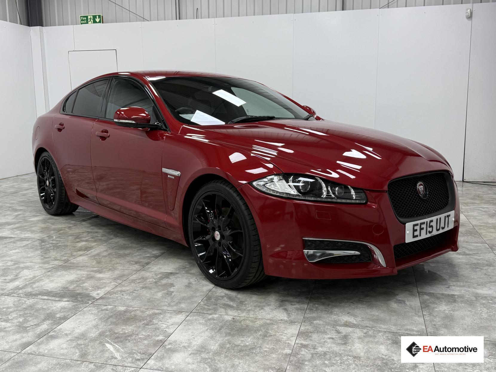 Jaguar XF 2.2d R-Sport Black Saloon 4dr Diesel Auto Euro 5 (s/s) (200 ps)
