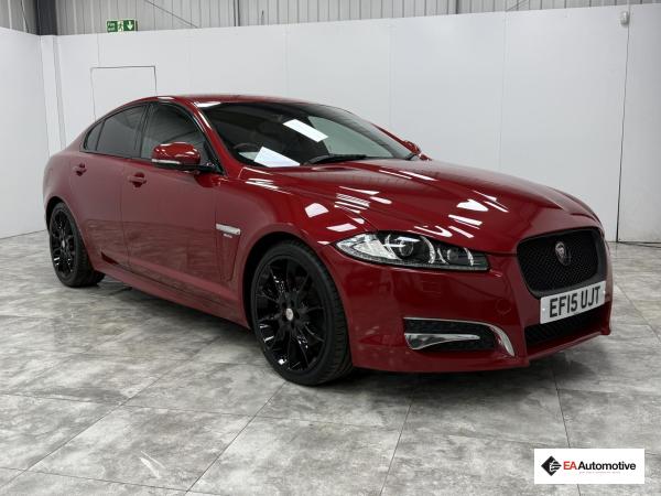Jaguar XF 2.2d R-Sport Black Saloon 4dr Diesel Auto Euro 5 (s/s) (200 ps)