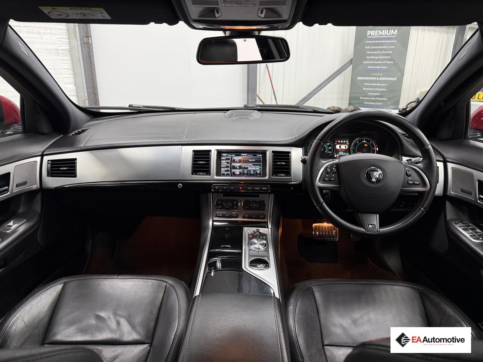 Jaguar XF 2.2d R-Sport Black Saloon 4dr Diesel Auto Euro 5 (s/s) (200 ps)