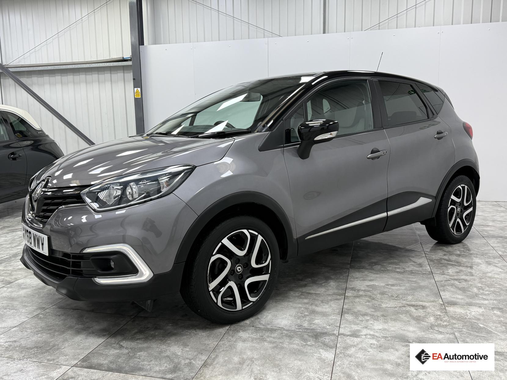 Renault Captur 0.9 TCe ENERGY Iconic SUV 5dr Petrol Manual Euro 6 (s/s) (90 ps)