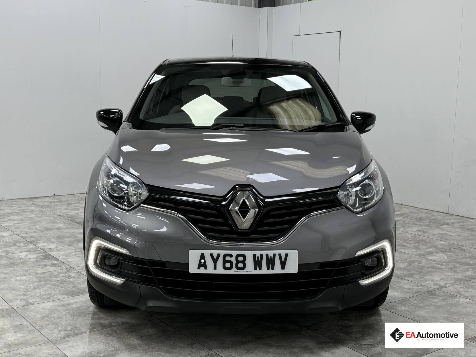 Renault Captur 0.9 TCe ENERGY Iconic SUV 5dr Petrol Manual Euro 6 (s/s) (90 ps)