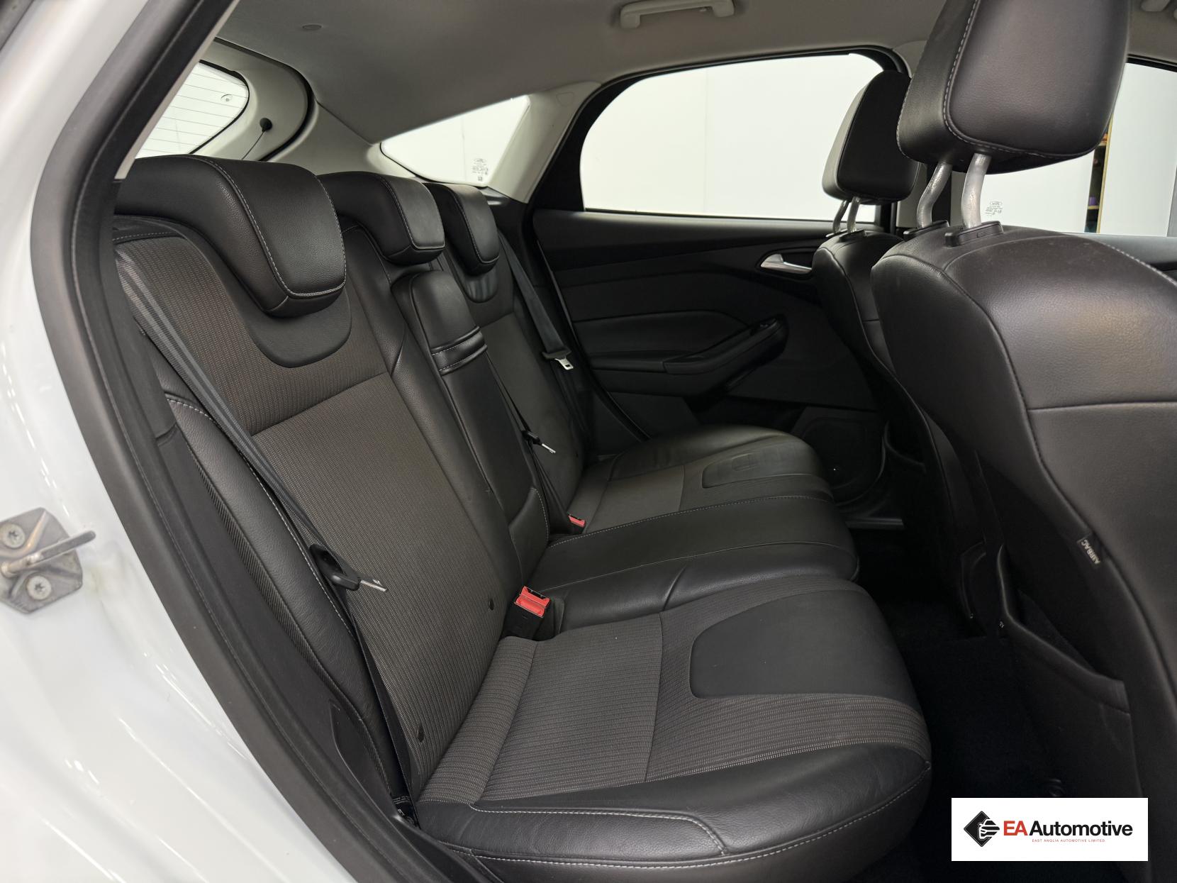 Ford Focus 1.0T EcoBoost Titanium X Hatchback 5dr Petrol Manual Euro 5 (s/s) (125 ps)