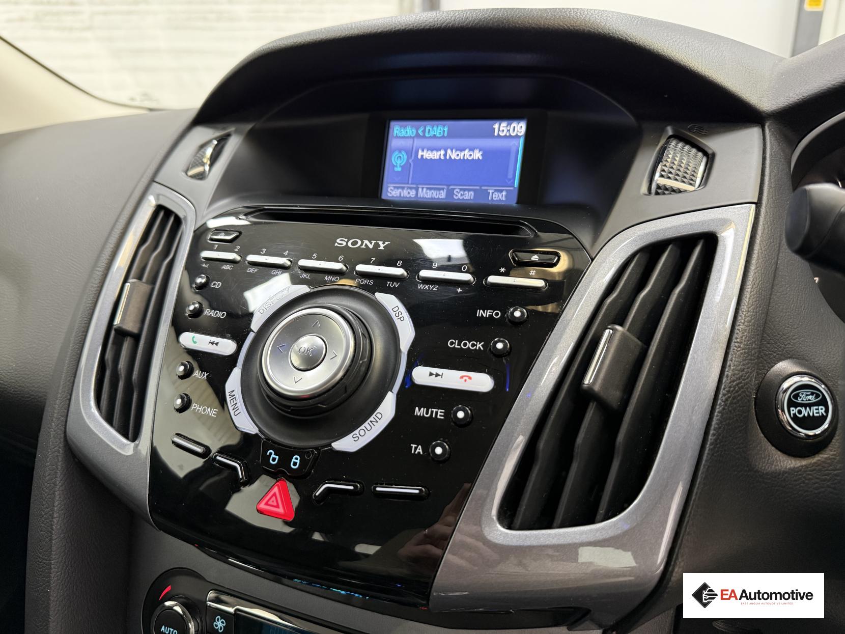 Ford Focus 1.0T EcoBoost Titanium X Hatchback 5dr Petrol Manual Euro 5 (s/s) (125 ps)