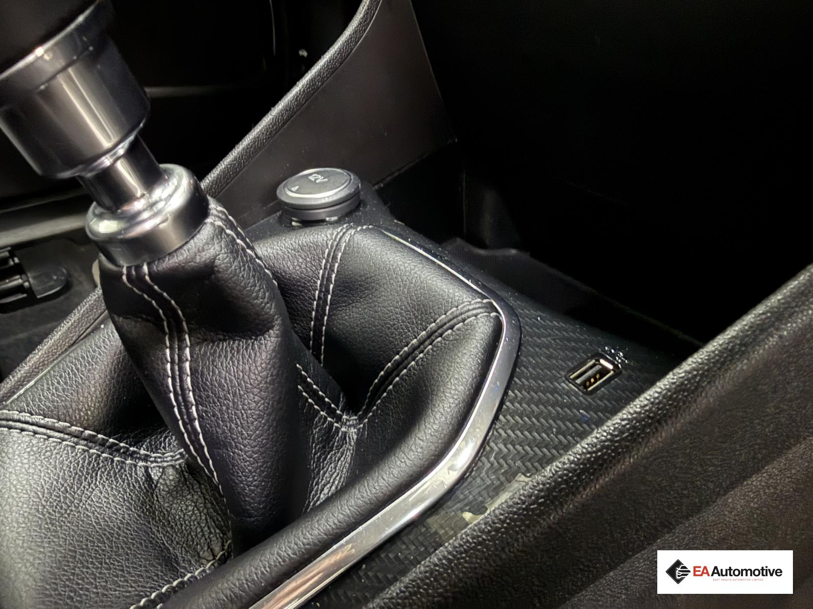 Ford Fiesta 1.0T EcoBoost ST-Line Hatchback 3dr Petrol Manual Euro 6 (s/s) (100 ps)