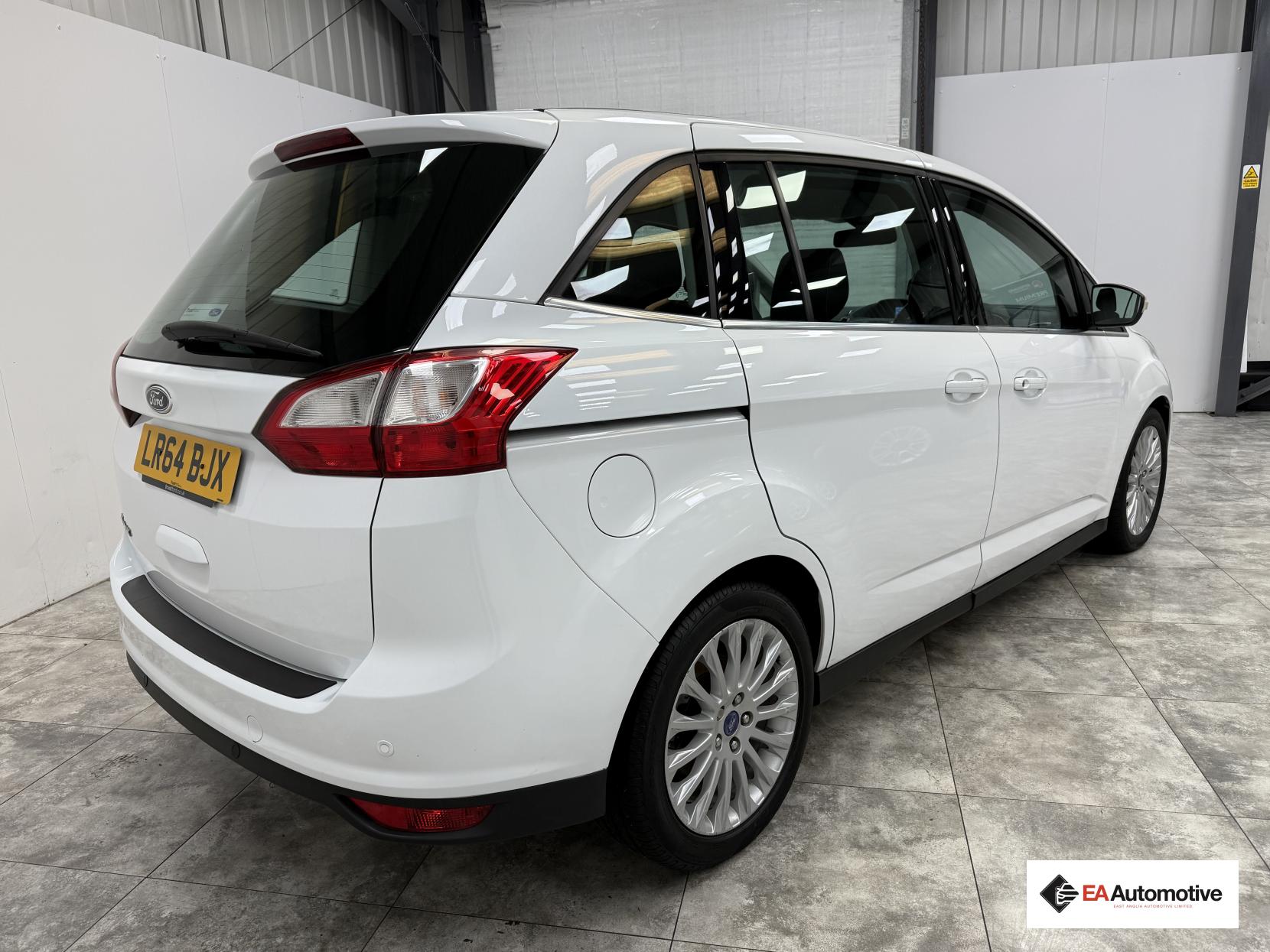 Ford Grand C-Max 2.0 TDCi Titanium MPV 5dr Diesel Powershift Euro 5 (140 ps)