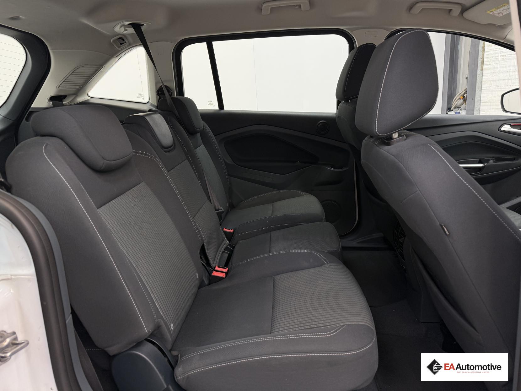 Ford Grand C-Max 2.0 TDCi Titanium MPV 5dr Diesel Powershift Euro 5 (140 ps)