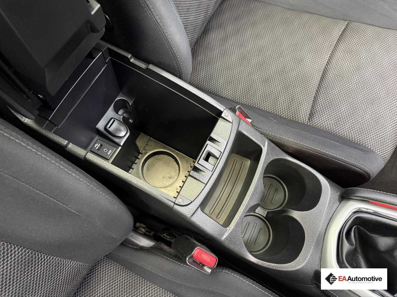 Nissan Qashqai 1.5 dCi N-Connecta SUV 5dr Diesel Manual 2WD Euro 6 (s/s) (110 ps)