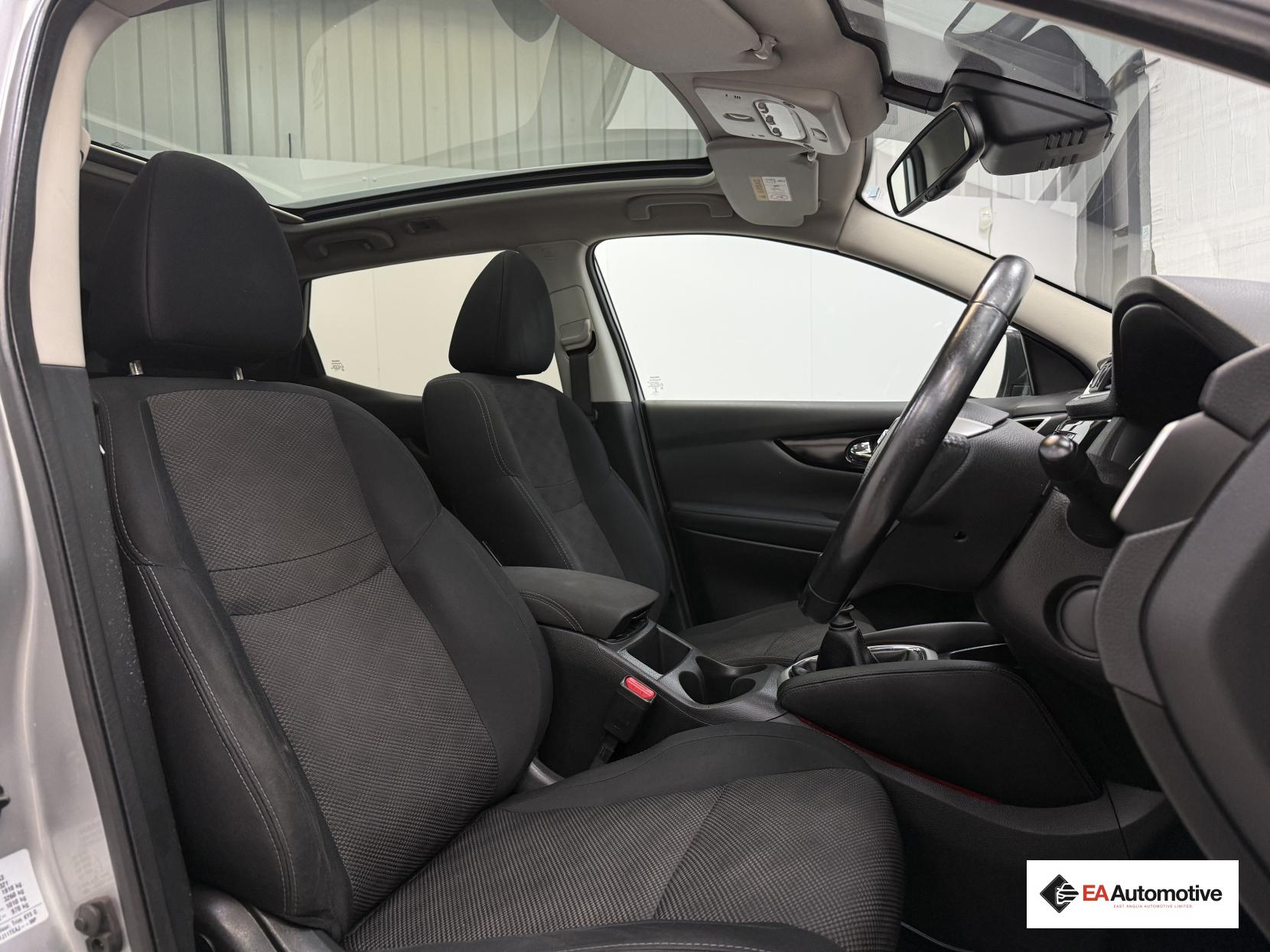 Nissan Qashqai 1.5 dCi N-Connecta SUV 5dr Diesel Manual 2WD Euro 6 (s/s) (110 ps)