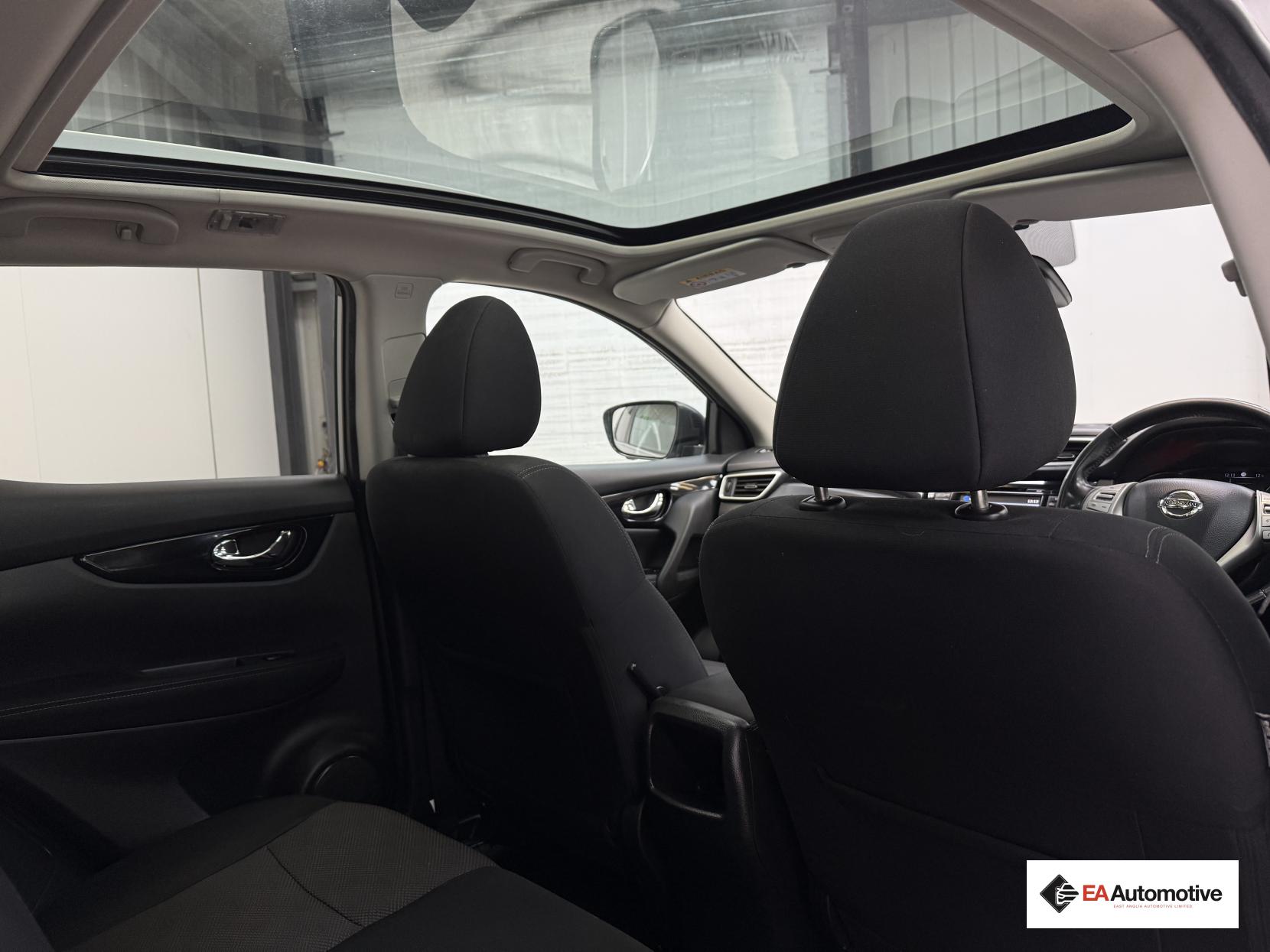 Nissan Qashqai 1.5 dCi N-Connecta SUV 5dr Diesel Manual 2WD Euro 6 (s/s) (110 ps)