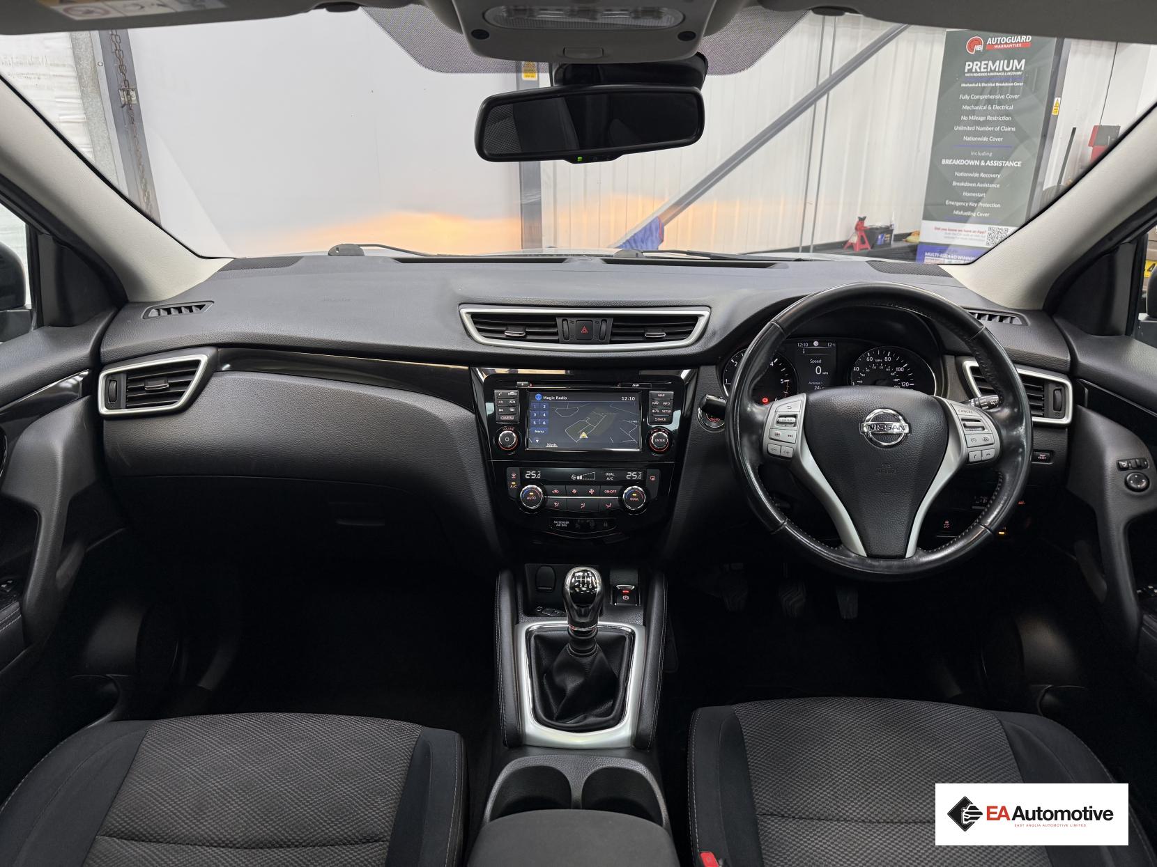 Nissan Qashqai 1.5 dCi N-Connecta SUV 5dr Diesel Manual 2WD Euro 6 (s/s) (110 ps)