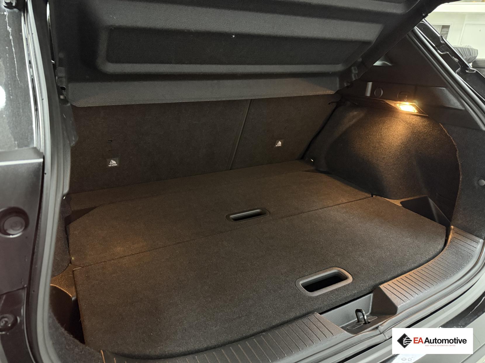 Nissan Qashqai 1.3 DIG-T MHEV N-Connecta SUV 5dr Petrol Hybrid Manual Euro 6 (s/s) (140 ps)