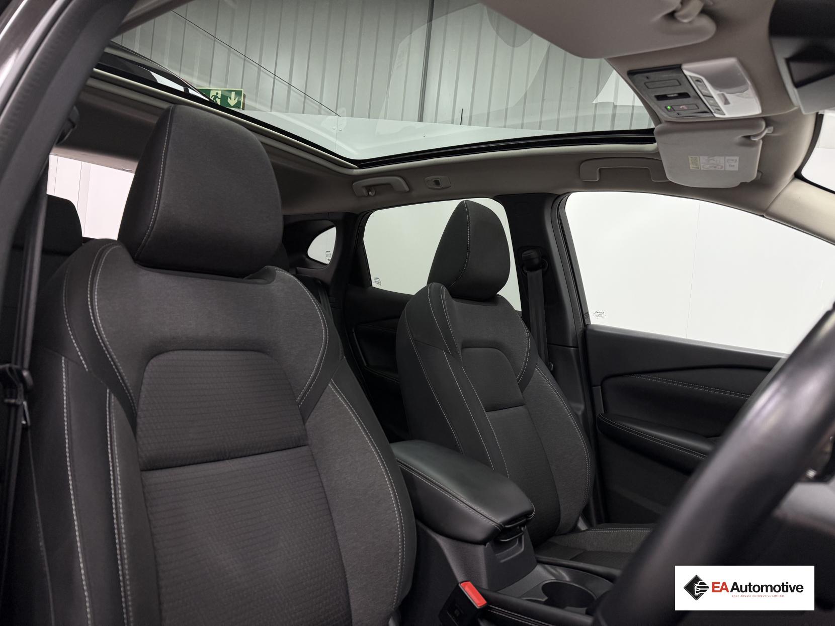 Nissan Qashqai 1.3 DIG-T MHEV N-Connecta SUV 5dr Petrol Hybrid Manual Euro 6 (s/s) (140 ps)