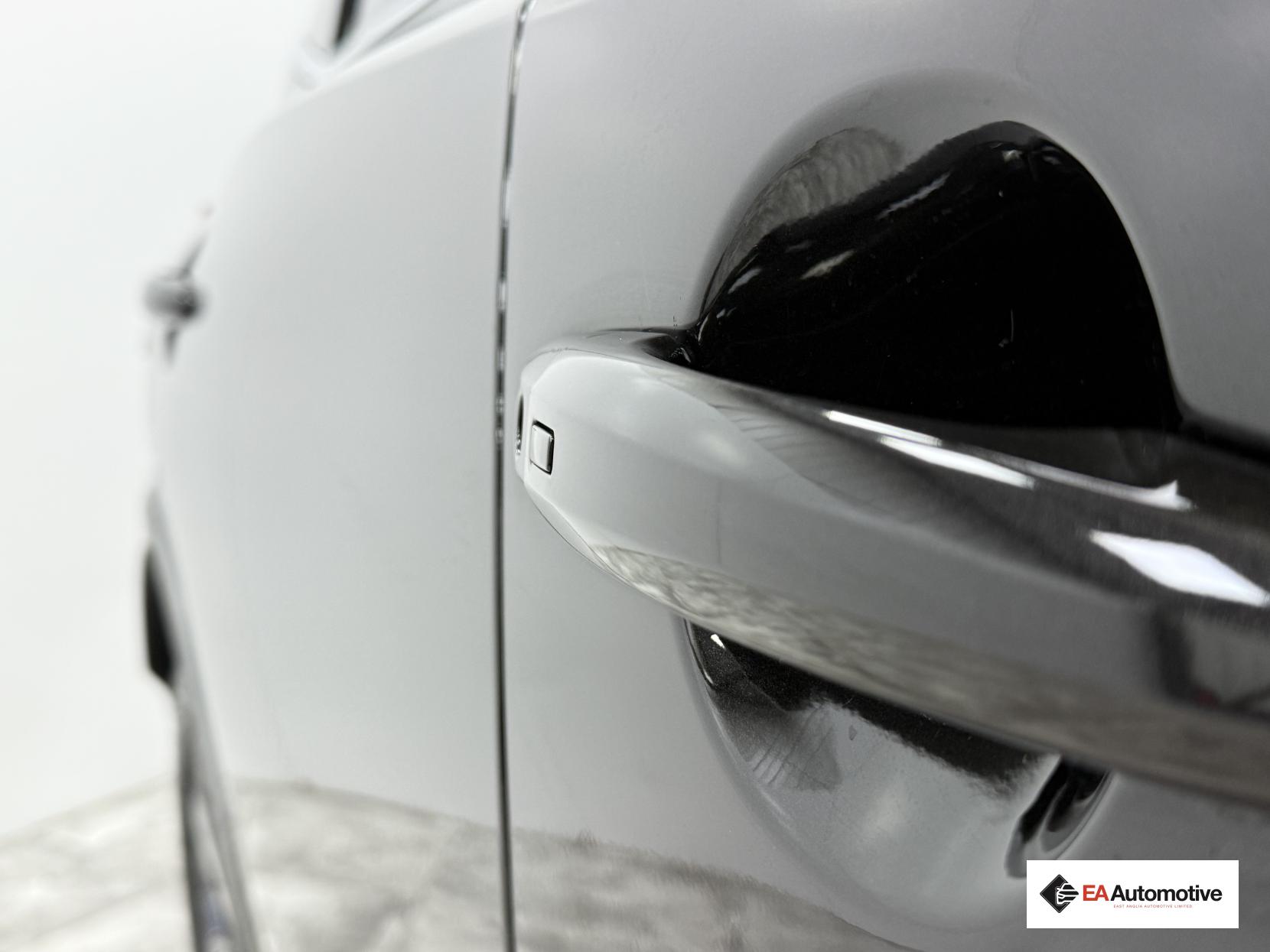 Nissan Qashqai 1.3 DIG-T MHEV N-Connecta SUV 5dr Petrol Hybrid Manual Euro 6 (s/s) (140 ps)