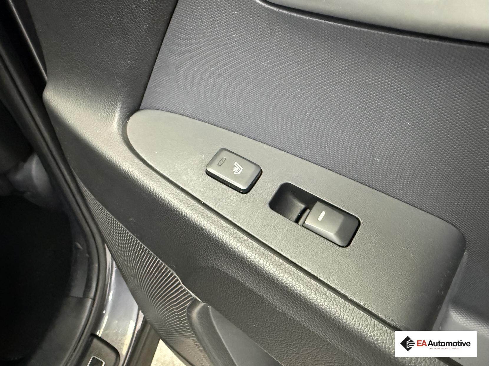 Kia Sportage 1.7 CRDi EcoDynamics 4 SUV 5dr Diesel Manual 2WD Euro 5 (s/s) (114 bhp)