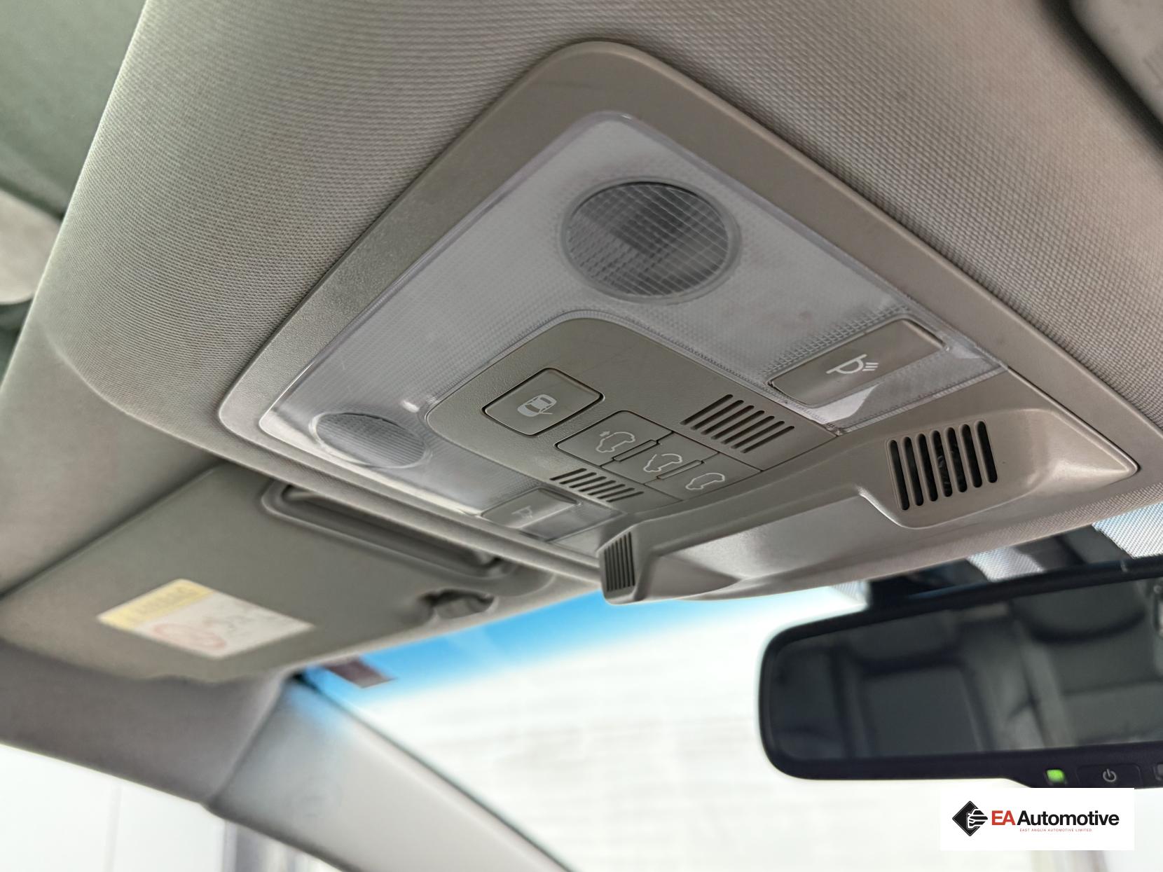 Kia Sportage 1.7 CRDi EcoDynamics 4 SUV 5dr Diesel Manual 2WD Euro 5 (s/s) (114 bhp)