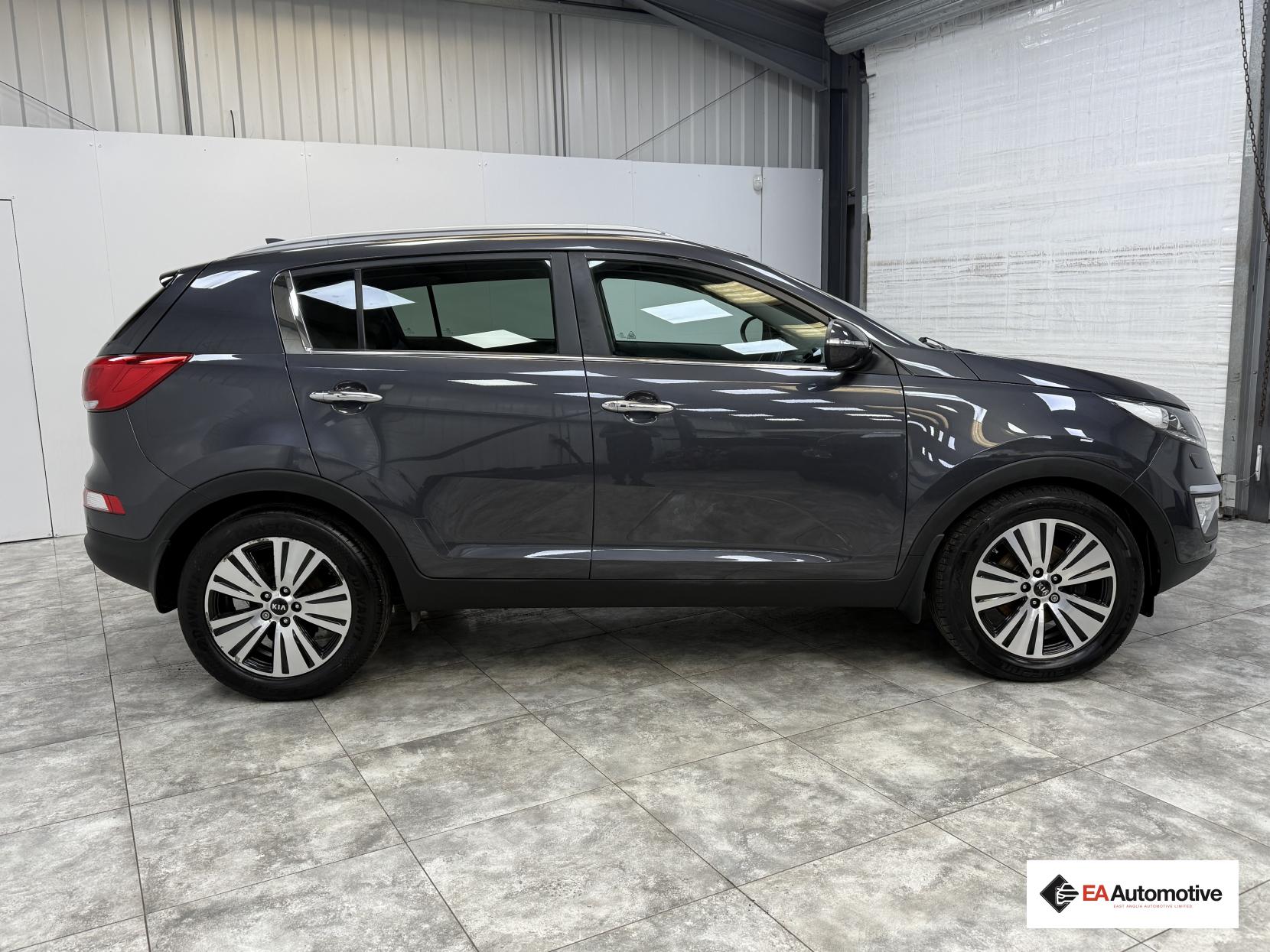 Kia Sportage 1.7 CRDi EcoDynamics 4 SUV 5dr Diesel Manual 2WD Euro 5 (s/s) (114 bhp)