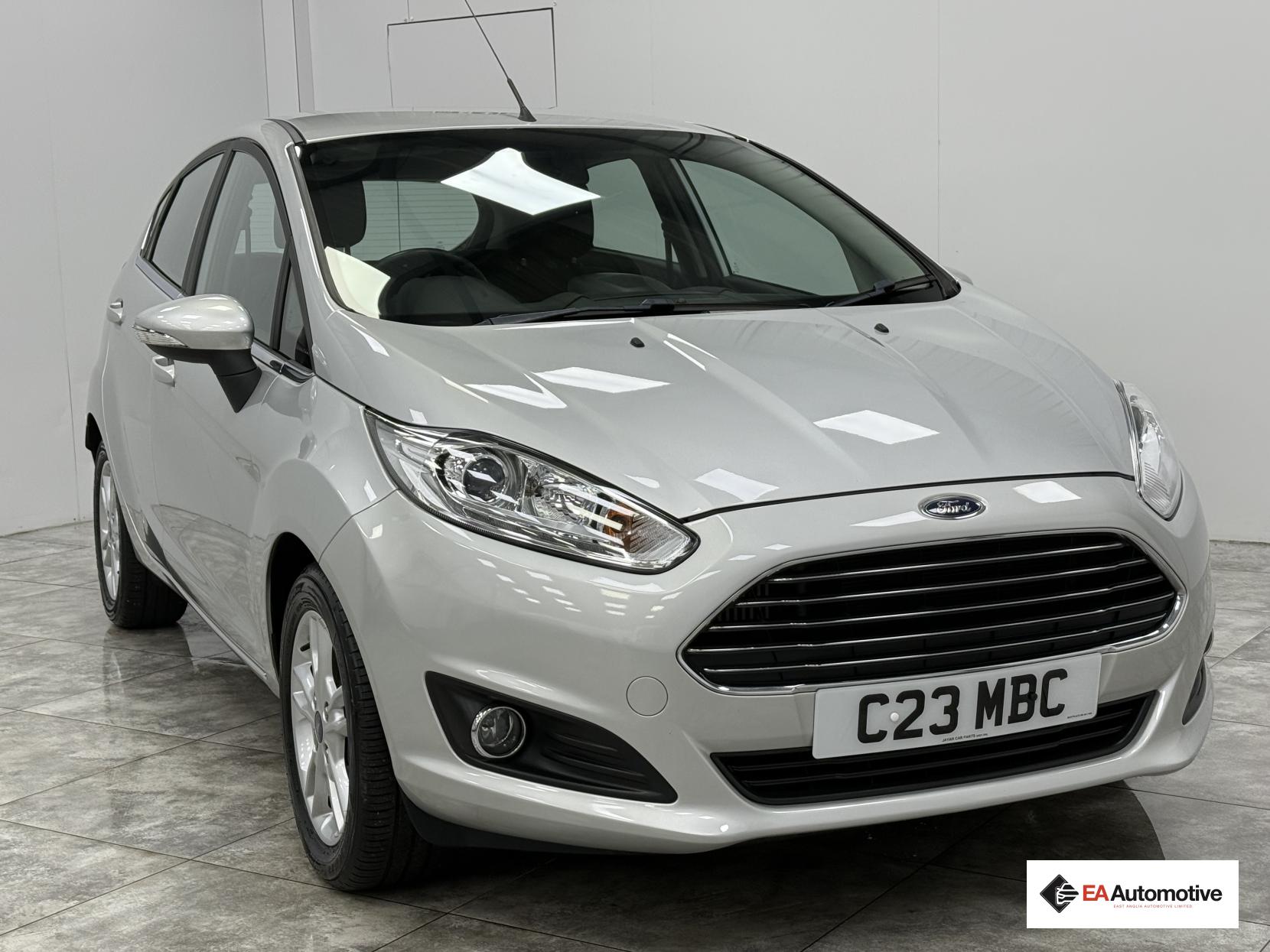 Ford Fiesta 1.0T EcoBoost Zetec Hatchback 5dr Petrol Powershift Euro 6 (100 ps)