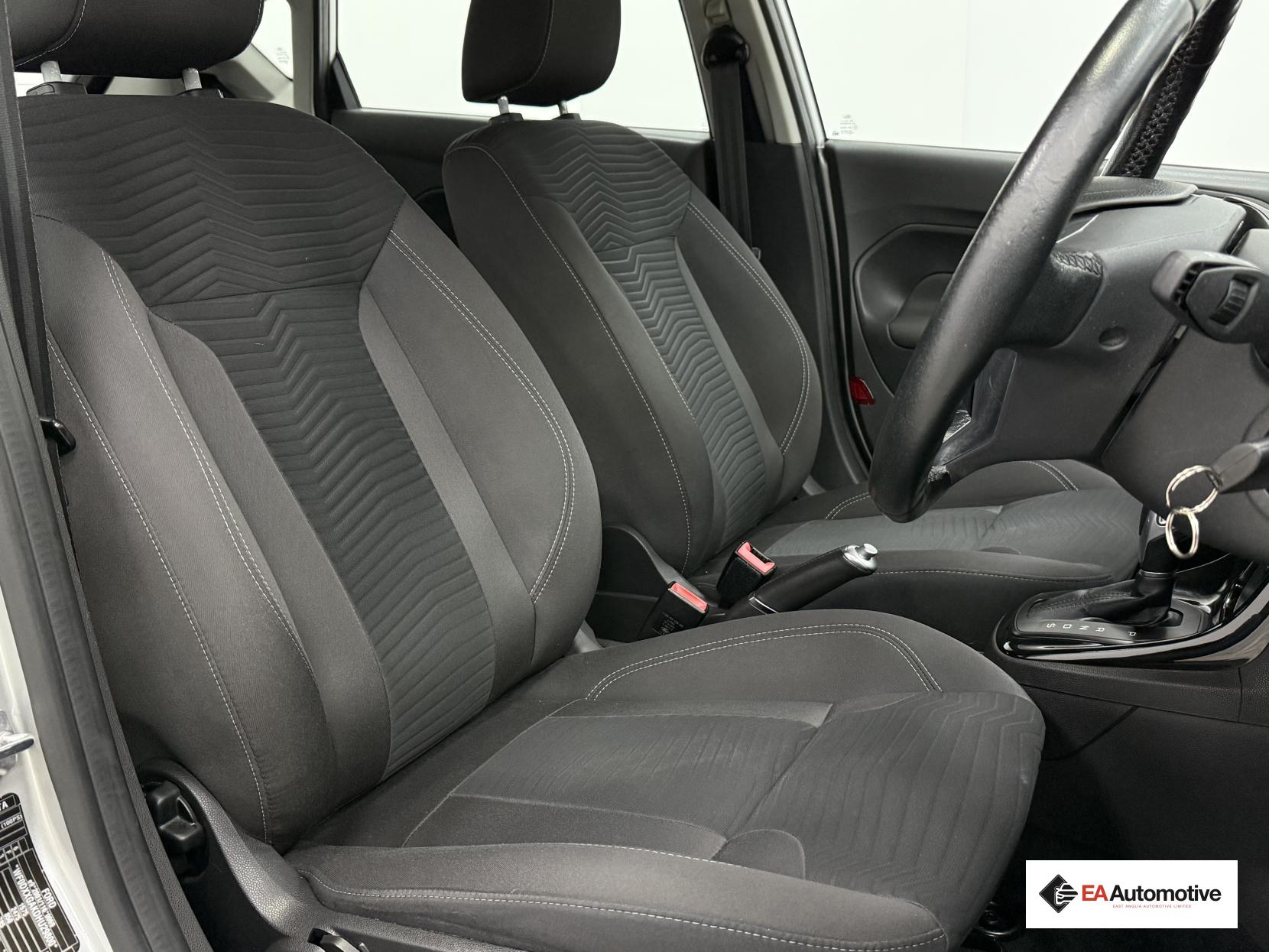 Ford Fiesta 1.0T EcoBoost Zetec Hatchback 5dr Petrol Powershift Euro 6 (100 ps)