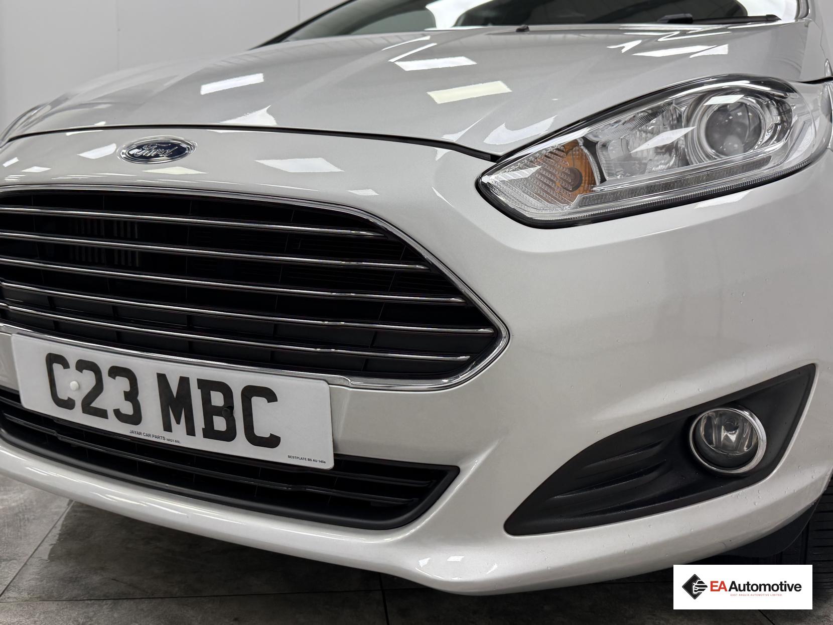 Ford Fiesta 1.0T EcoBoost Zetec Hatchback 5dr Petrol Powershift Euro 6 (100 ps)