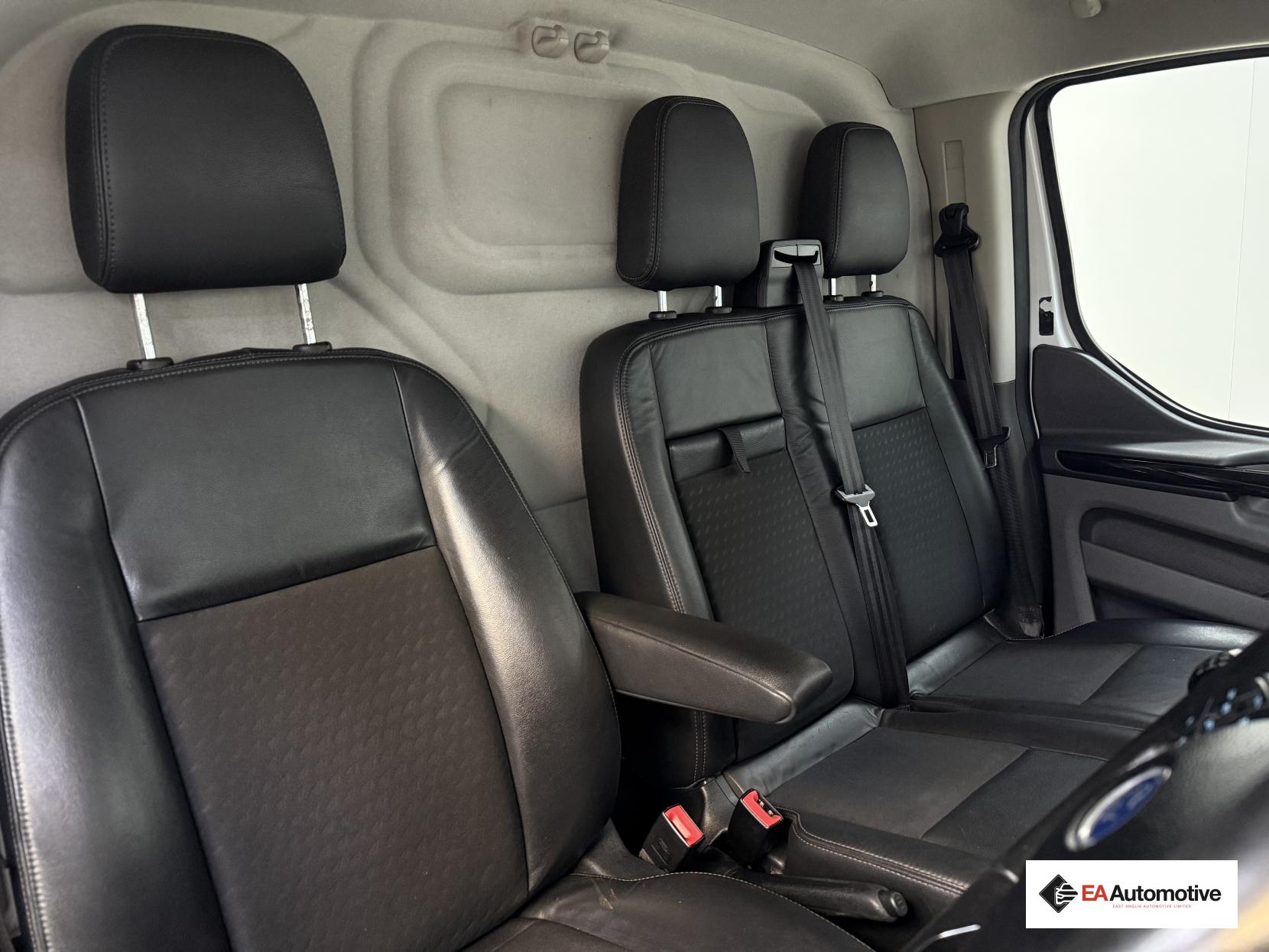 Ford Transit Custom 2.0 310 EcoBlue Sport Panel Van 5dr Diesel Manual L2 H1 Euro 6 (170 ps)