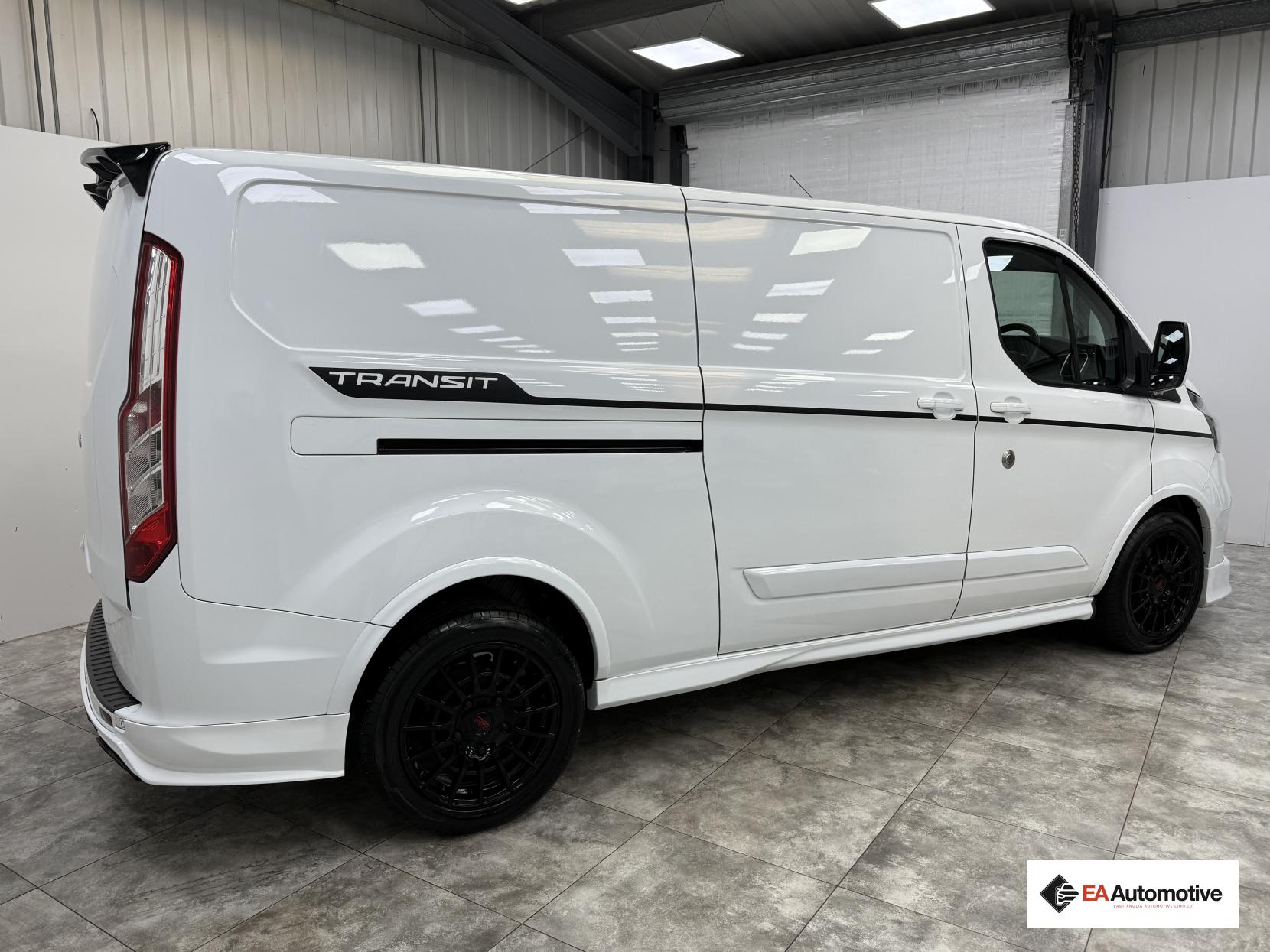 Ford Transit Custom 2.0 310 EcoBlue Sport Panel Van 5dr Diesel Manual L2 H1 Euro 6 (170 ps)