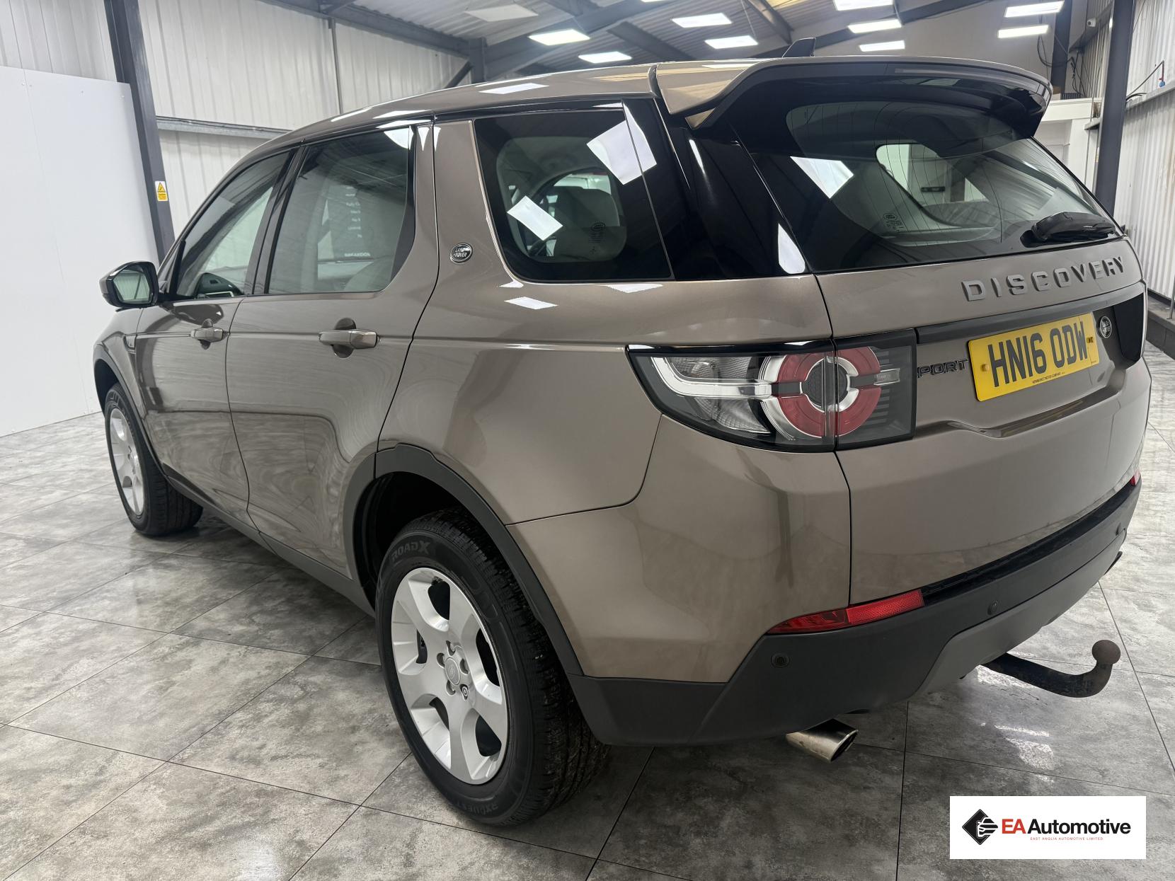 Land Rover Discovery Sport 2.0 TD4 SE SUV 5dr Diesel Manual 4WD Euro 6 (s/s) (5 Seat) (150 ps)