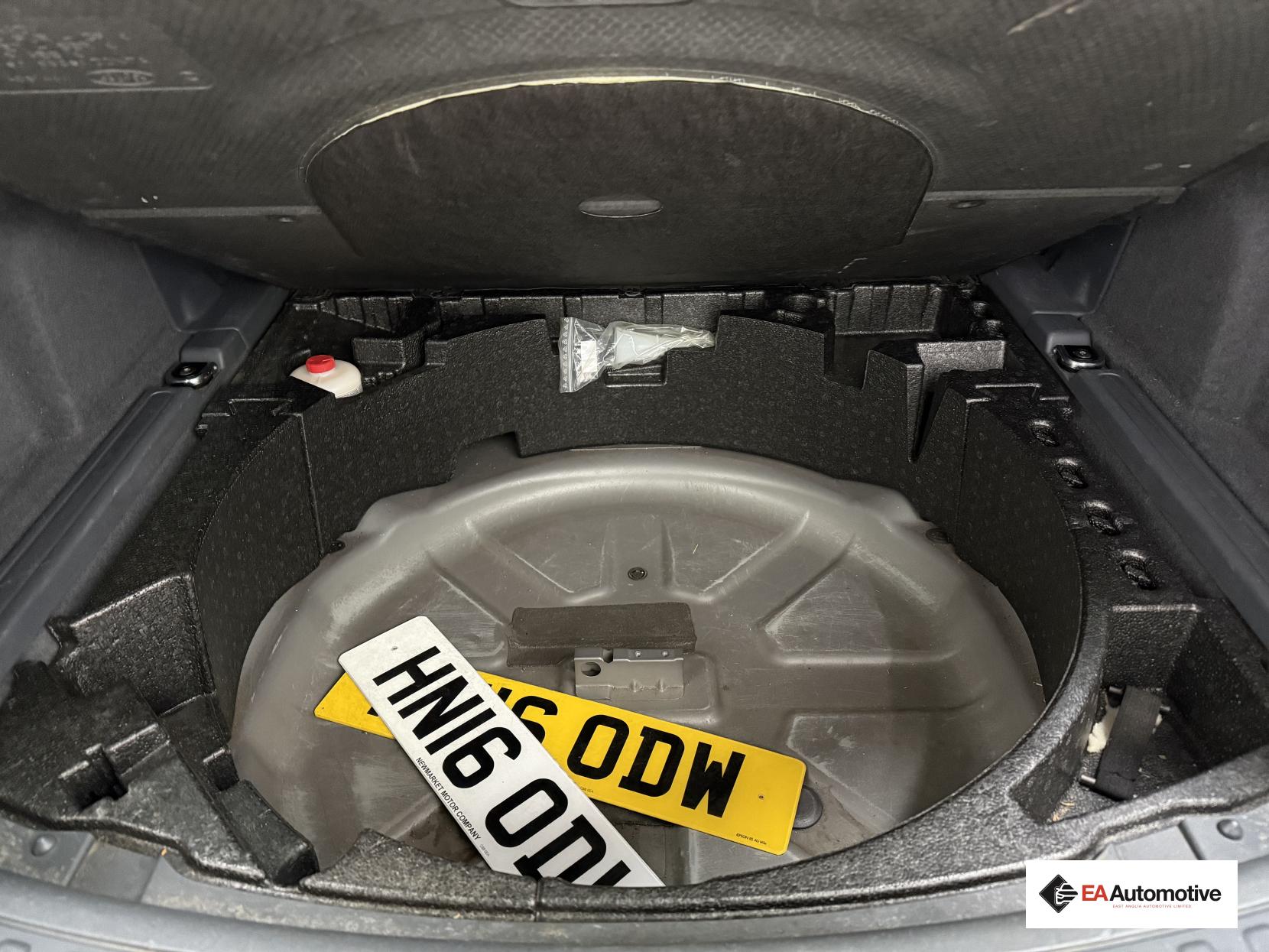 Land Rover Discovery Sport 2.0 TD4 SE SUV 5dr Diesel Manual 4WD Euro 6 (s/s) (5 Seat) (150 ps)